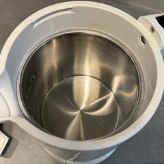 peacock電気ケトルの画像