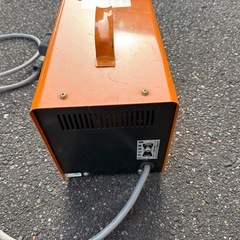 100v/200v 昇圧・降圧兼用ポータブル変圧器 トランスター プラアップ STX-01 スター電器　スズキットの画像