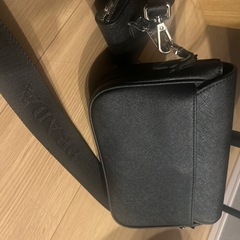 PRADA ショルダーバックの画像