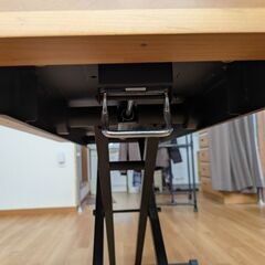 ＊引き取り限定　昇降式テーブル リフトテーブル 北欧風の画像