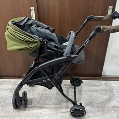 コンビ　ベビーカーの画像