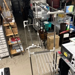 ロ2512-044 室内干しスタンド　伸縮可能　中古美品の画像