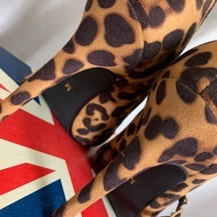 riendaパンプスの画像