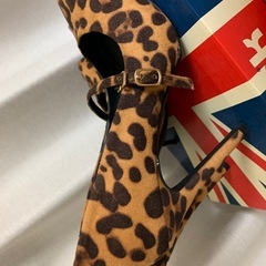 riendaパンプスの画像