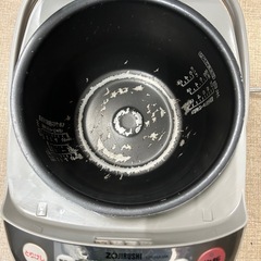 象印　炊飯器　NP-HA18Kの画像