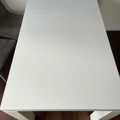 ダイニングテーブルのみの画像