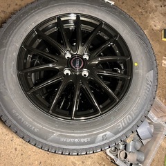 ライズ　新品　ロッキー　　スタッドレス4本セットの画像