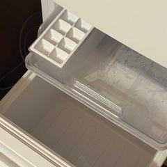 2023年製シャープ冷蔵庫　SJ-D18K-W 179Lの画像