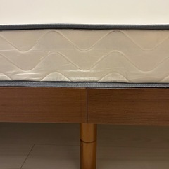 ベッドフレーム&マットレスの画像