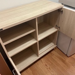 収納棚の画像