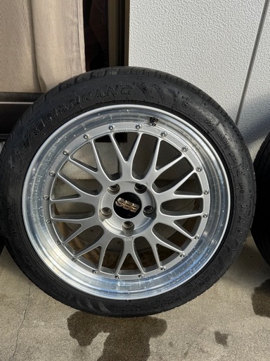 引き取り限定BBS  LM 18インチ 