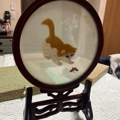 台湾　骨董品　【猫の刺繍画】の画像