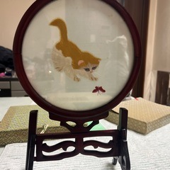 台湾　骨董品　【猫の刺繍画】の画像