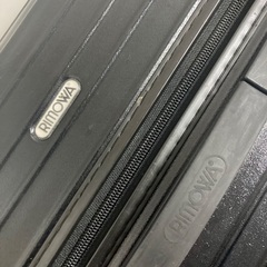 高級リモア🔴RIMOWA綺麗な超軽量カーボン素材のスーツケース75.45.30の画像