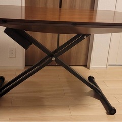 昇降付きダイニングテーブルの画像