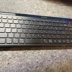 ELECOM ワイヤレスキーボードの画像
