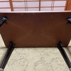 レトロ 
テーブルの画像