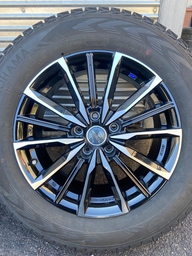 スタッドレスタイヤ 17インチ(７.０J) 225/65　ice GUARD G075  cx5,8,rav4