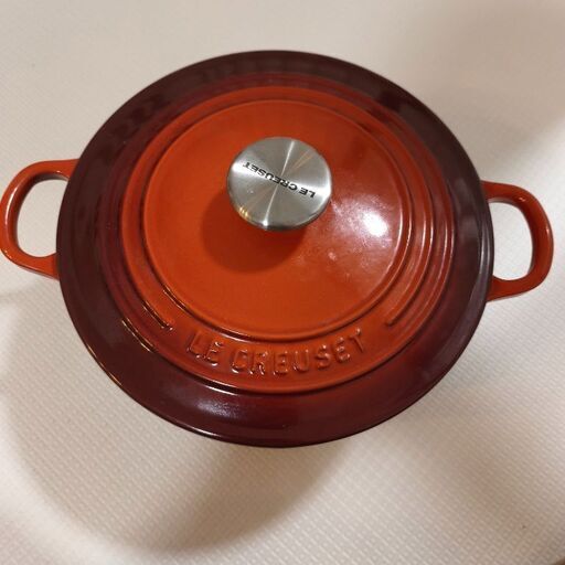 ​【美品】ル・クルーゼ 鋳物ホーロー鍋 ココットロンド 22cm オレンジ系