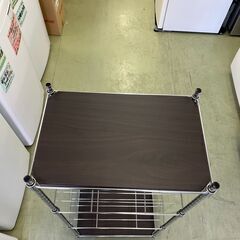 【リサイクルショップ ピカソ 小松原】🌈✨【収納力バツグン‼️】スチール×木目✨4段スリムラック✨★6483★の画像