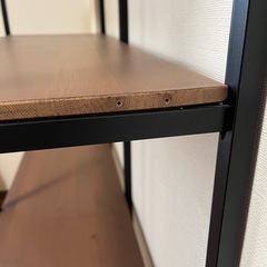 IKEA FJÄLLBO（フィエルボ） オープンシェルフ／4段 無垢材×ブラックのスチール 収納 棚 の画像