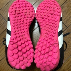 21.5cm adidas トレシュー　サッカーの画像