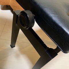 ピアノ椅子の画像