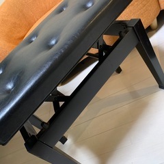 ピアノ椅子の画像