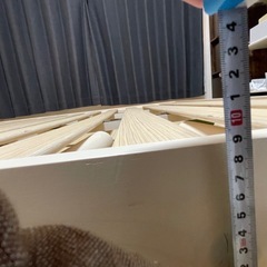 ダブルベッド　枠組み　高さ調節可能！足7本付きの画像