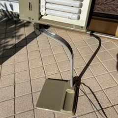 卓上蛍光灯の画像