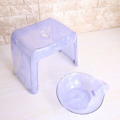 新品未使用 ２点セット クリアバスチェアL  & 湯桶 カラリ クリアブルー 今はもう販売していない貴重なカラーですの画像
