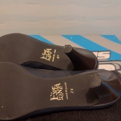 エスペランサ　パンプスの画像