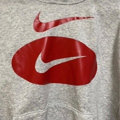 NIKE ナイキ　パーカー　グレー✖️レッドの画像