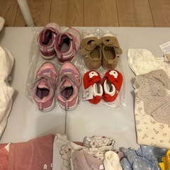 
子供服　靴　帽子　上着　80 90  100の画像