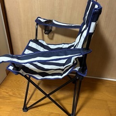 折りたたみチェアの画像