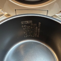 象印 ZOJIRUSHI 炊飯器 NT-TC10 5.5合炊きの画像