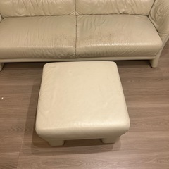 himolla ３人掛けソファ ベルクmodel.9002 オットマン付   12/13までの画像