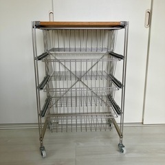 （引き渡し予定中）無印良品：①ステンレスユニットシェルフ（高約90、キャスター付き）の画像