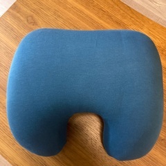 ナップピロー（ほぼ新品）の画像