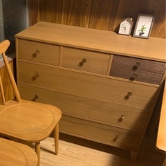 アンティーク　木製タンス  
天然木の画像