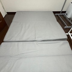 差し上げます！　マットレス　ソファの画像