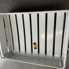 キャンター、ルーフキャリアの画像