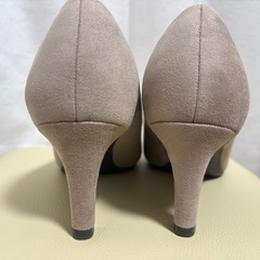定価2,990円GU ☆美品☆ポインテッドトゥパンプスの画像