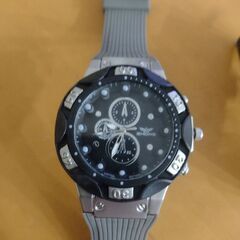 新品アナログ腕時計の画像