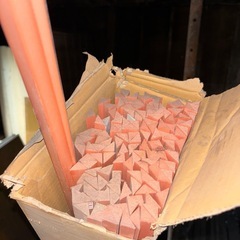 型枠大工　資材　コンパネ　ベニヤ　木材
の画像