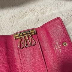 ルイヴィトン キーケース ミュルティクレ4 ピンクの画像