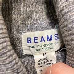 高級ビームス🔴厚手のセーターmサイズの画像