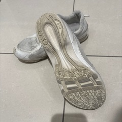 24.5センチ　白スニーカーの画像