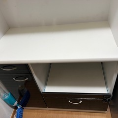 ※早い者勝ち食器棚　　の画像