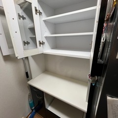 ※早い者勝ち食器棚　　の画像